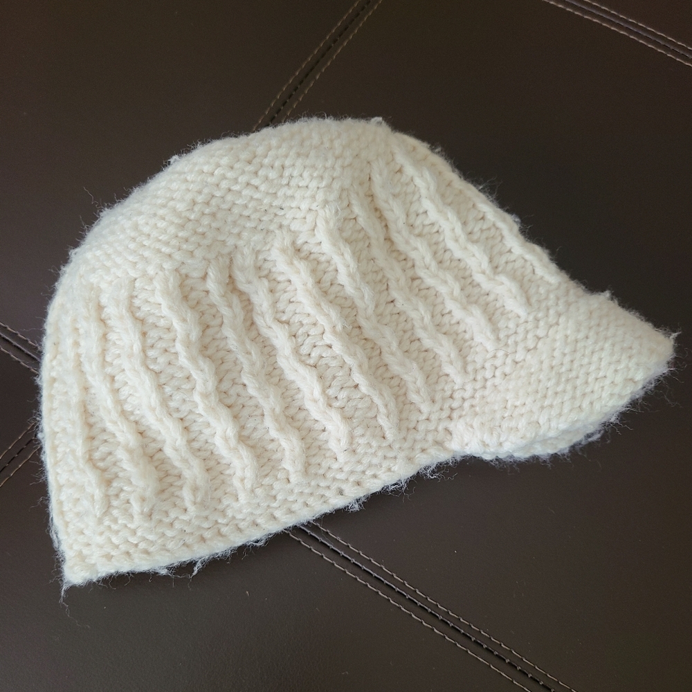 Hat - Picture 4 of 6